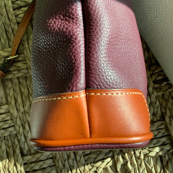 NWT Dooney & Bourke Leather Crossbody - Picture 5 of 7